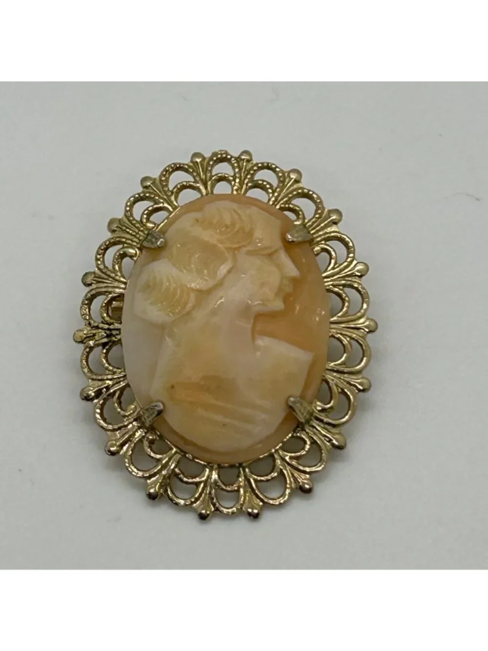 Coro Shell Cameo Brooch Gold-Tone Oval 1.5 Inches 1950s Vintage Jewelry